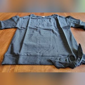 Daily Ritual Women's Black/White Striped Bottom Tie Hem Sweatshirt Medium